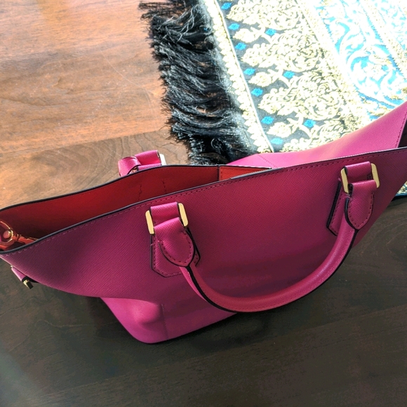 Michael Kors Handbag - Picture 15 of 15